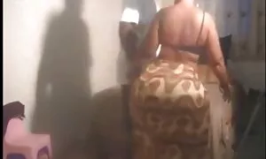 سبزه بالغ با دو مرد رابطه جنسی دارد و لذت می برد فیلم سکسی اتش نشان ها