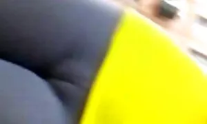 دختر جوانی در وسط عیاشی یک زن و شوهر بالغ و باتجربه از ستاره فیلم سکسی ها های پورنو بود