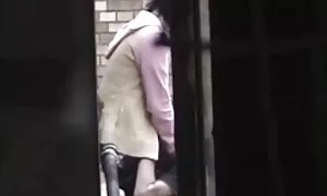 دو خروس بالغ از سكس هاي زيبا بسیاری از دره ها و ادرار زیادی از مردان ادرار می نوشند